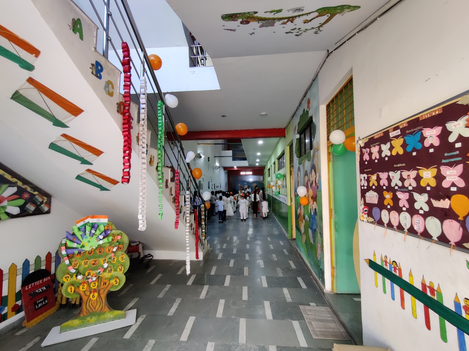 Decorative Building for Kids